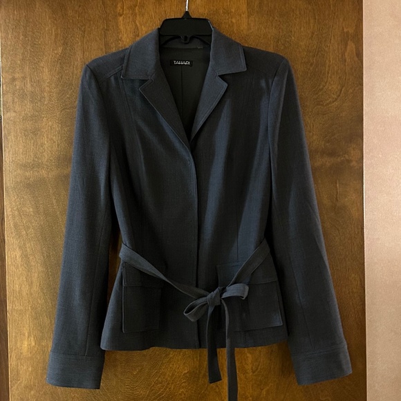 Tahari Dark Gray Suit Jacket, Size 8 - Picture 3 of 16